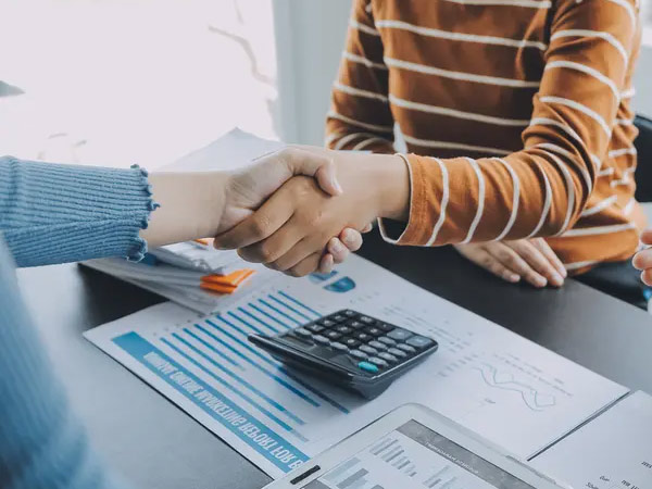 全域覆盖的本地资源库，打造一站式查询入口